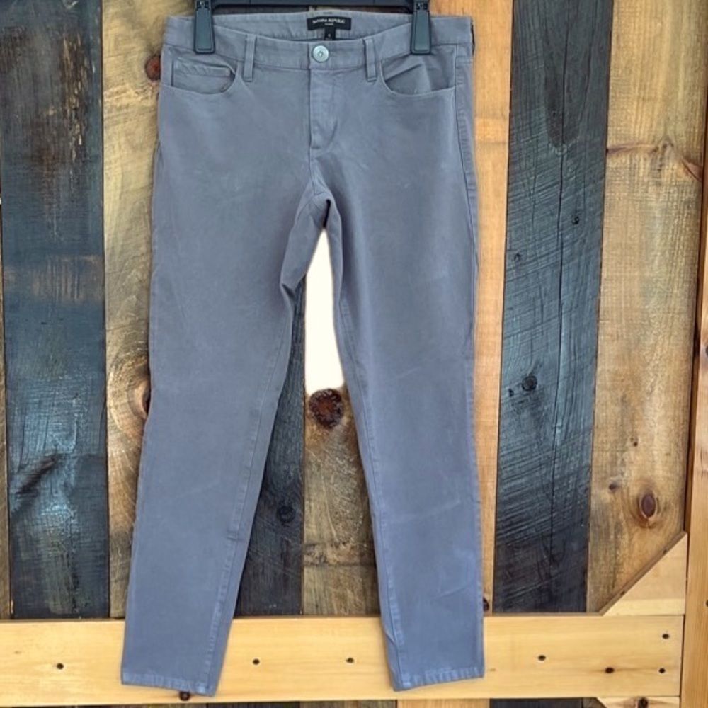 Banana Republic gray Sloan skinny jeans size 6.